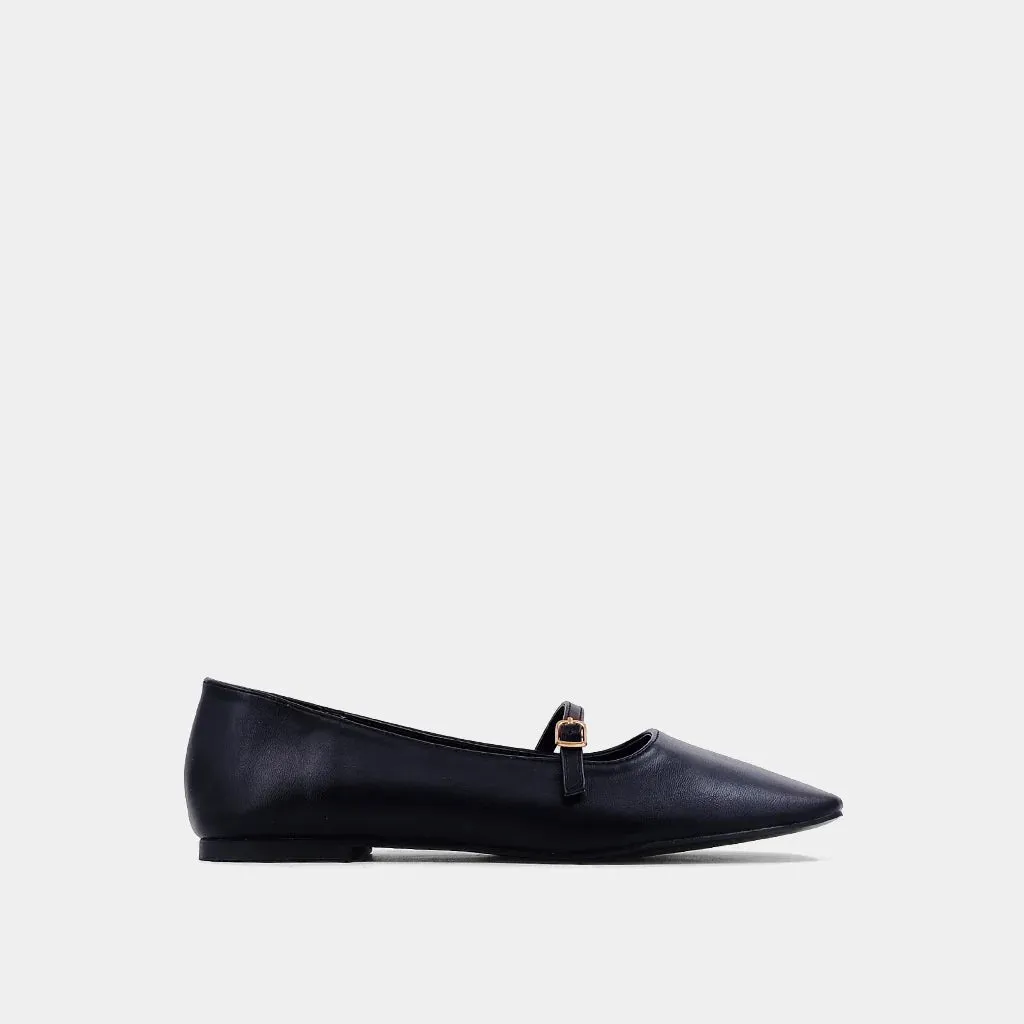 Adele Flat