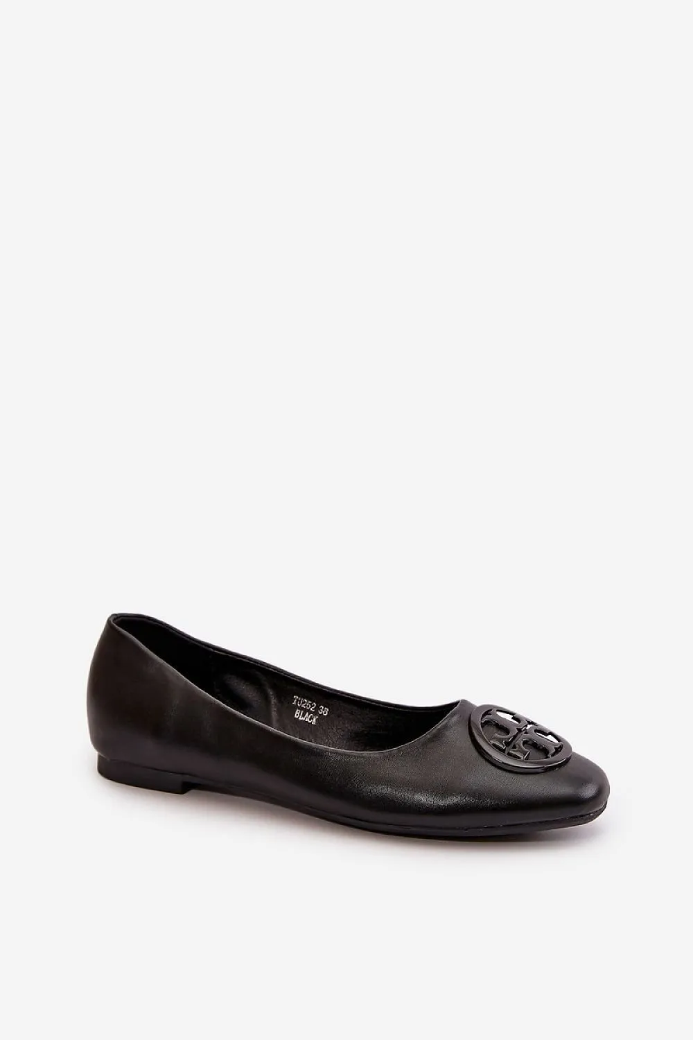 Ballet flats