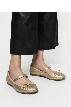 Ballet flats