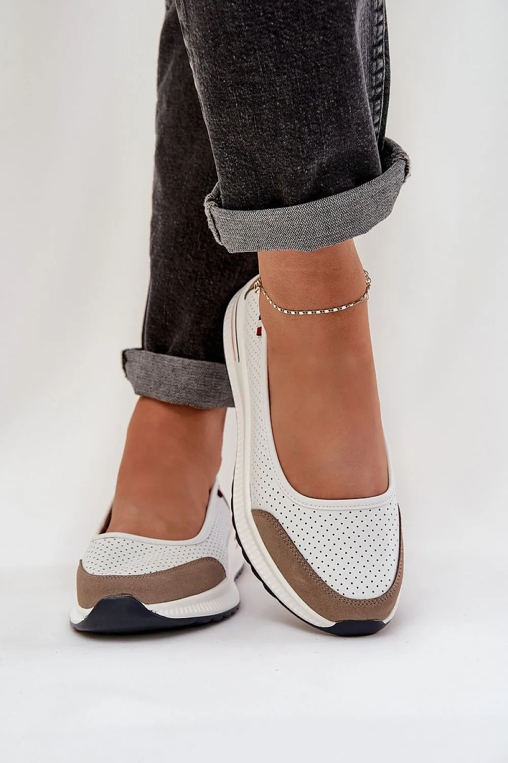 Ballet flats