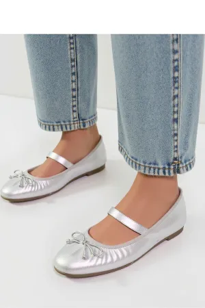 Ballet flats