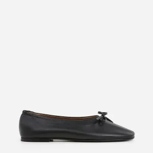 Blaise Leather Black