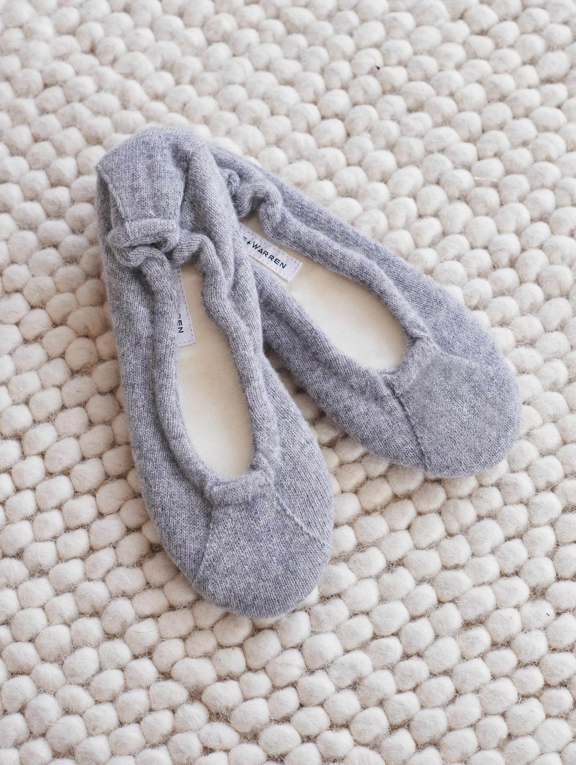 Cashmere Slippers in Grey