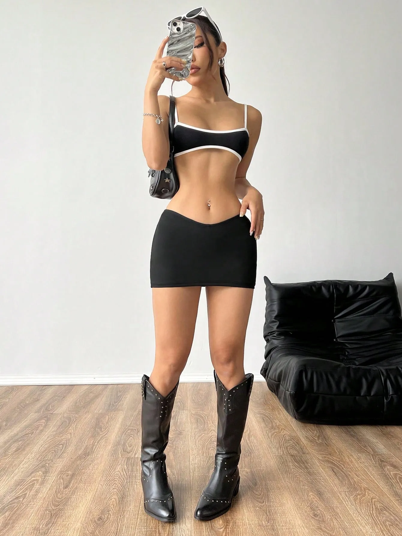 Cherry Vibes Minifalda Bodycon con Cintura Estilo V en