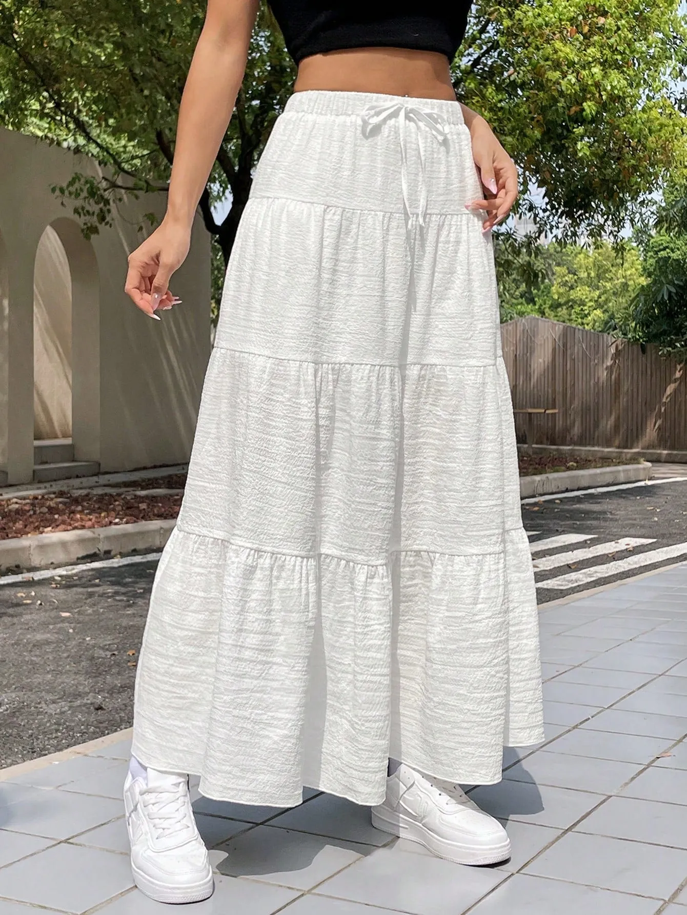 Falda blanca casual de mujer para vacaciones