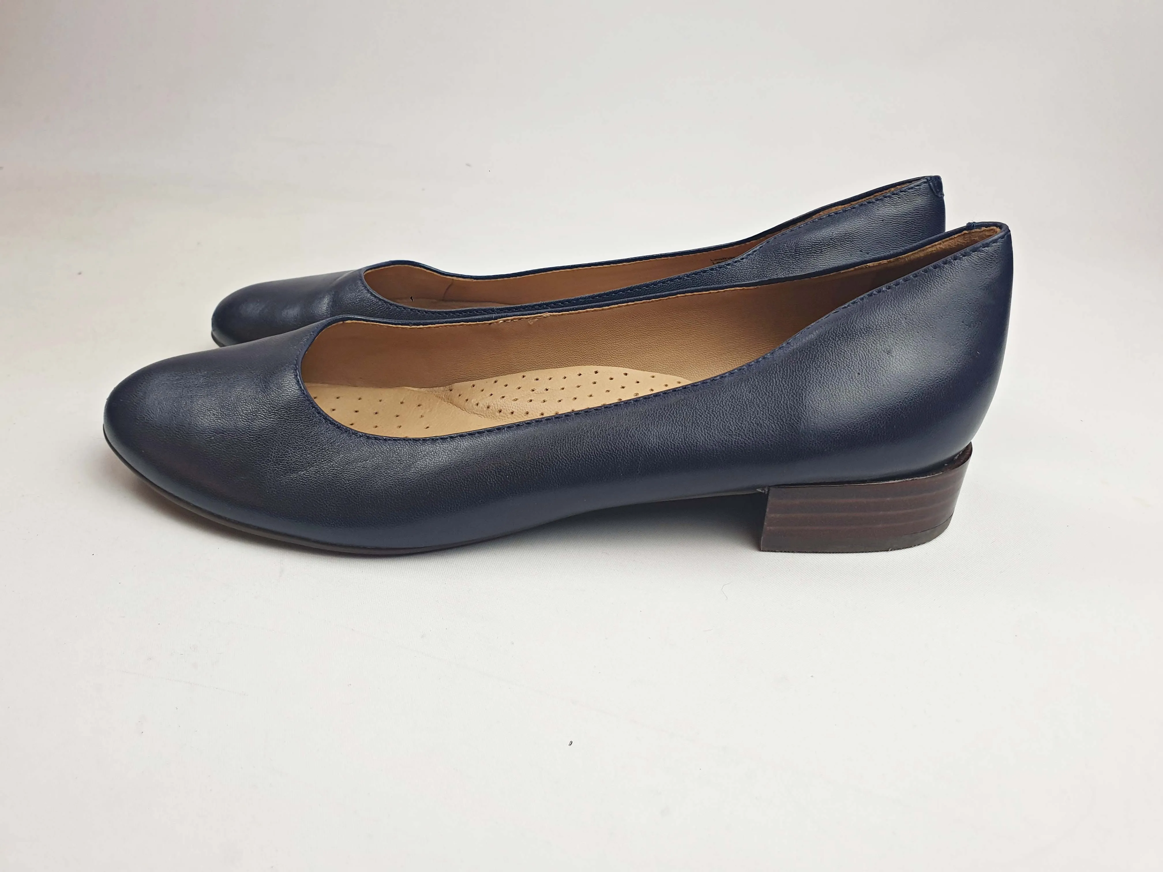 Gino Ventori deep navy leather flat shoes size 41