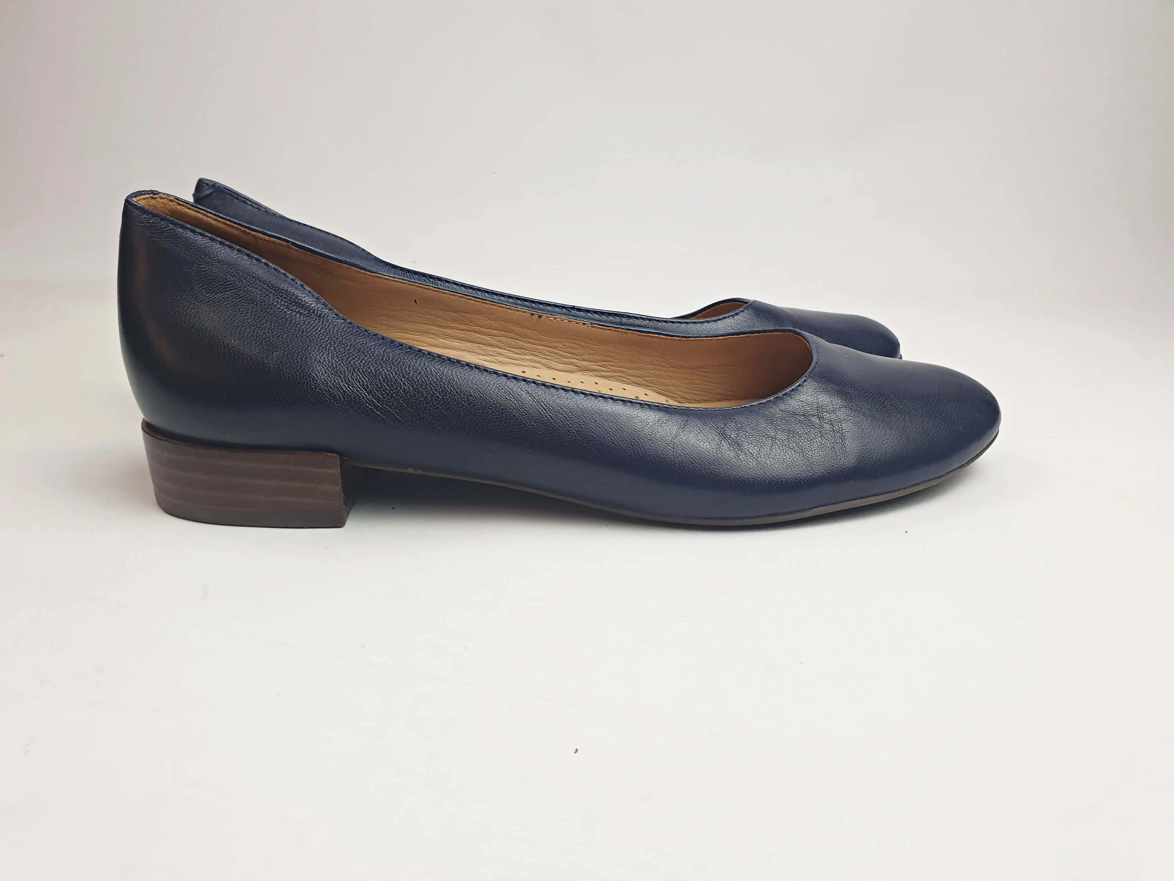 Gino Ventori deep navy leather flat shoes size 41