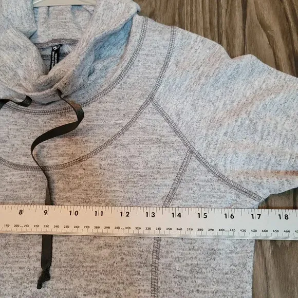 Kuhl Women's Lea Sweater Dress Size M Gray Cotton Long Sleeves Pockets Cowl Neck