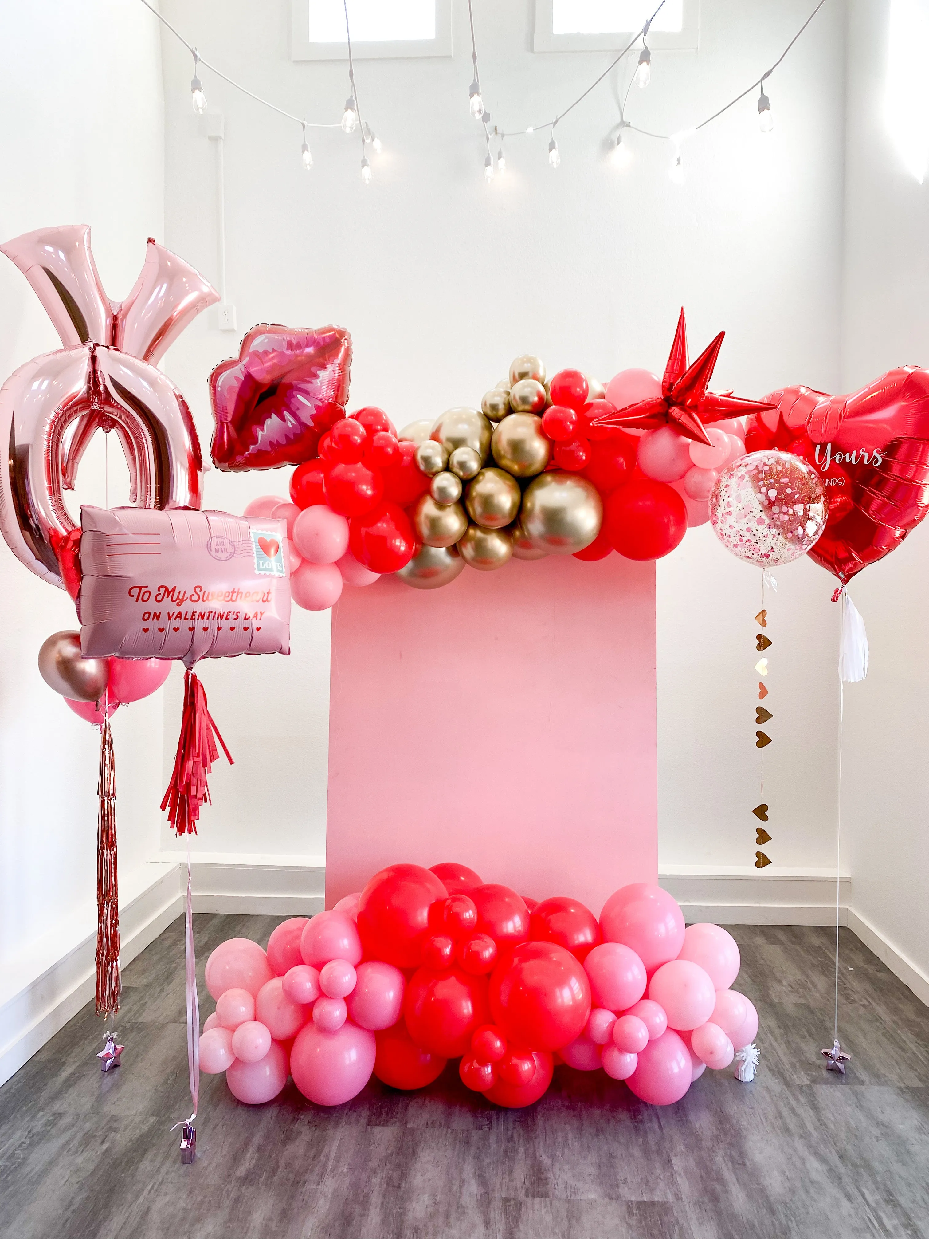 "Shut Up and Kiss Me" Grab and Go Garland