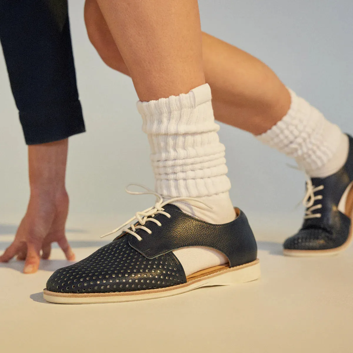 Side Cut Punch Shoe - Navy Tumble