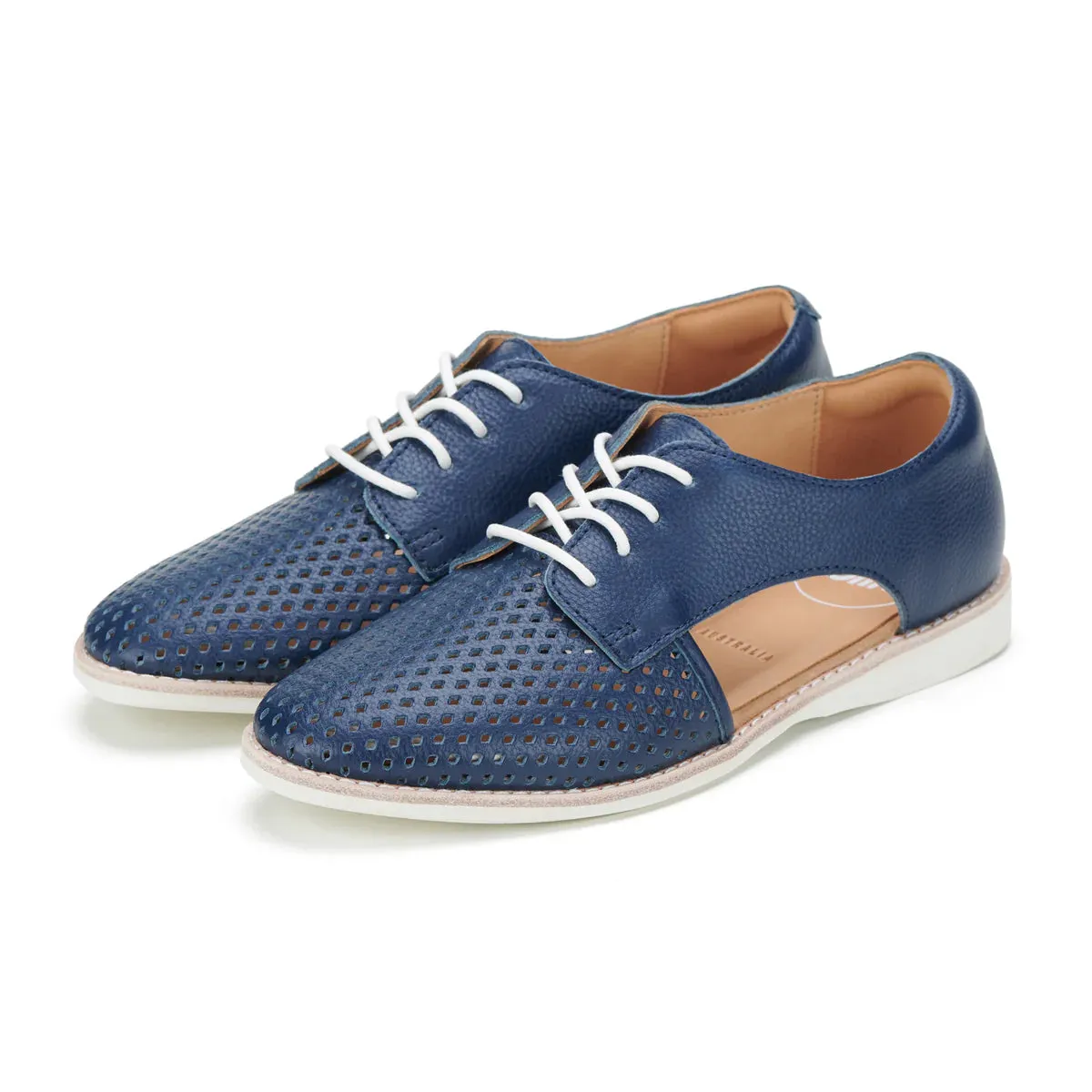Side Cut Punch Shoe - Navy Tumble