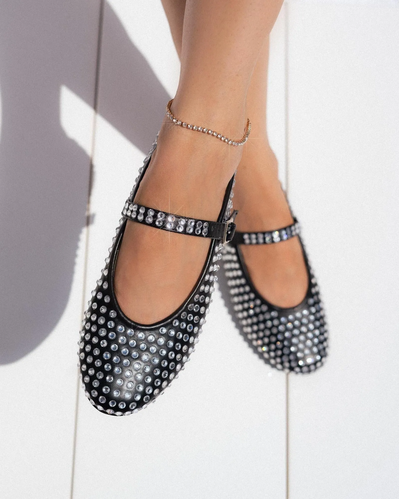 TABUK MATA SHOES