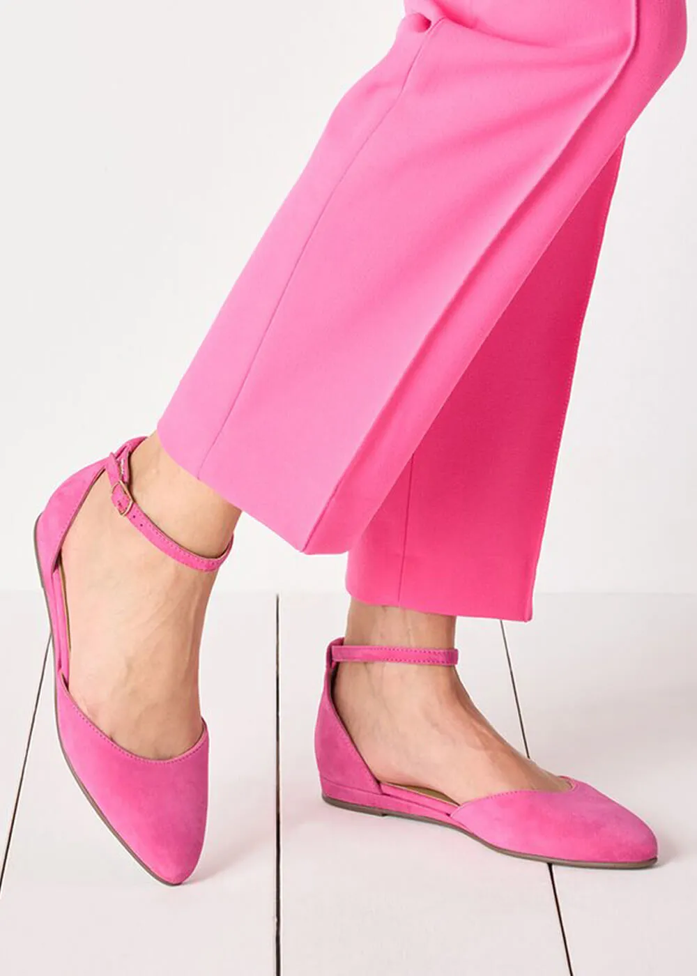Tamaris Dorine Leather 50's Sandal Pink