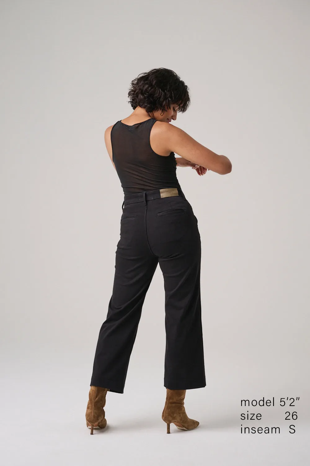 The Malibu Wide Chino Cropped  |  Jet Black