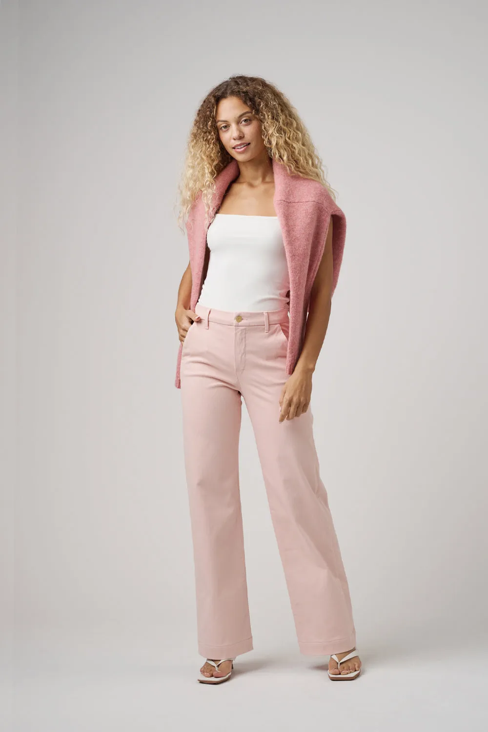 The Malibu Wide Chino  |  Powdered Rose