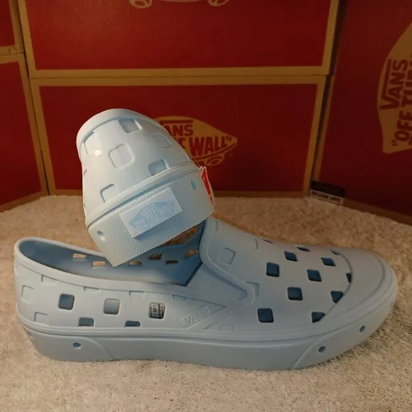 Vans Men's 9/Women's 10.5 Slip On Trek Delicate Blue Skate Water VN0A5HF8YRQ