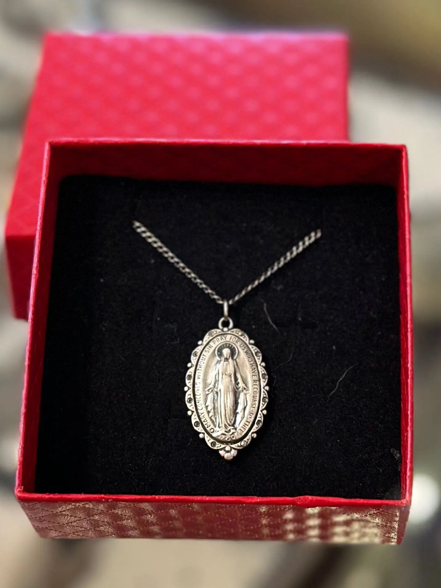 Vintage Ornate Sterling Silver Saint Mary Virgin Mary Miraculous Medal Religious Pendant Necklace in Box